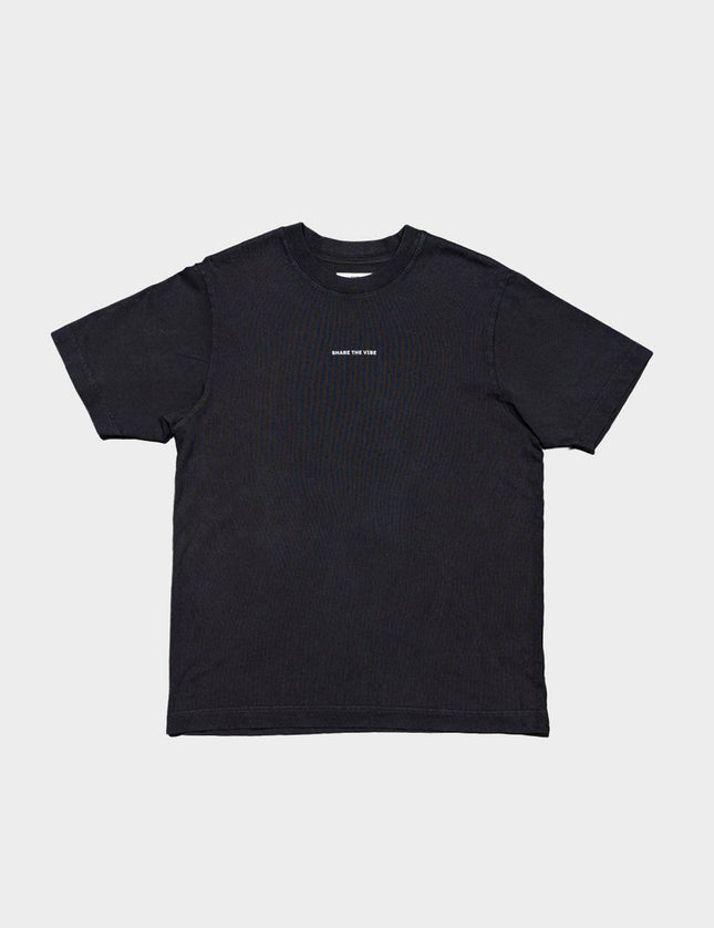 SHARE THE VIBE T-shirt dyed black