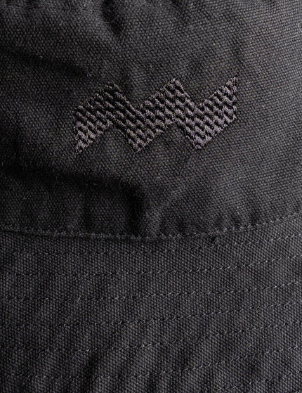 Buckethat zwart