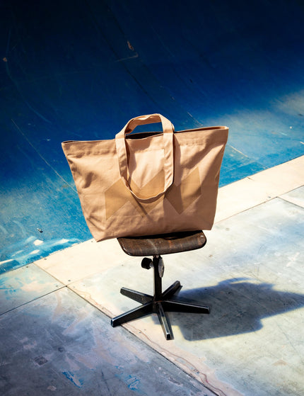 Big shopping bag latte