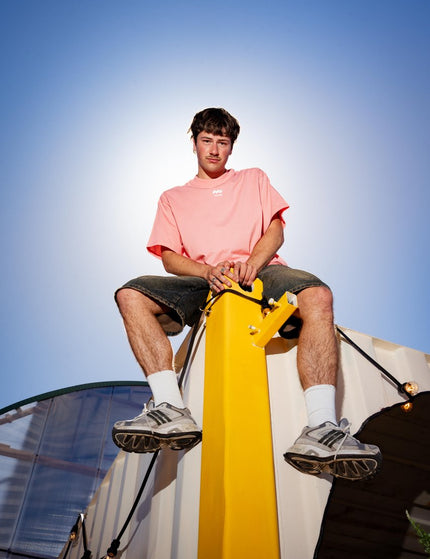 Oversized THE VIBE T-shirt pink