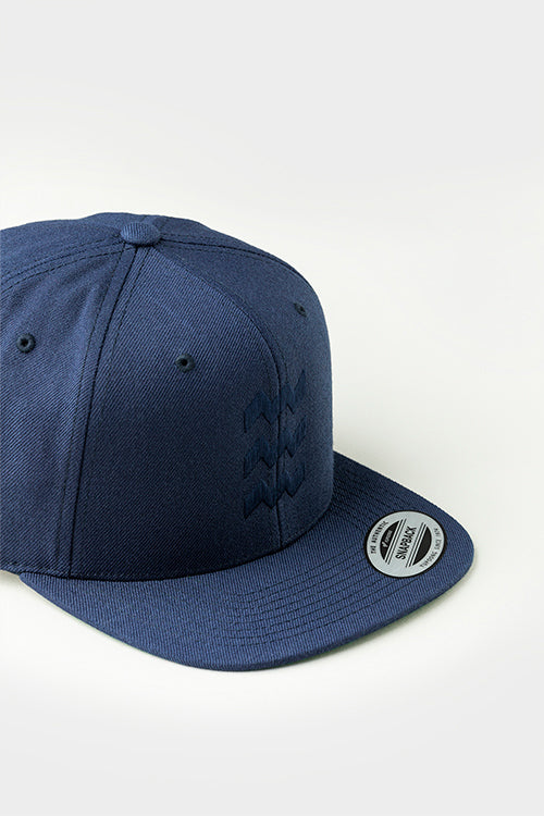 Vibes snapback in dark blue